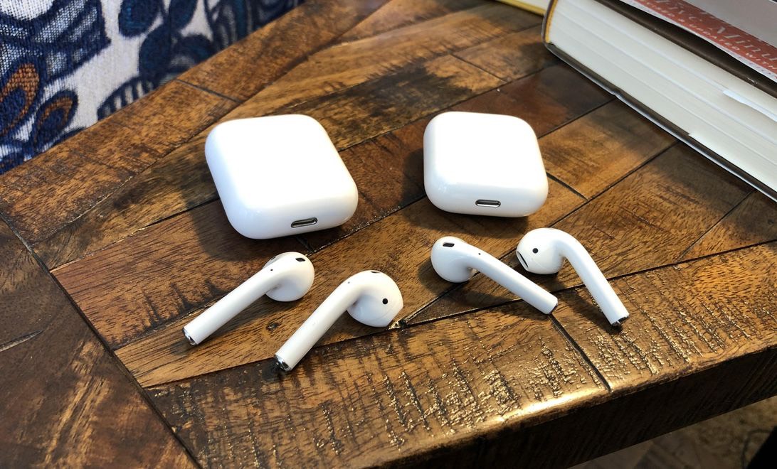 Apple  AirPods 2