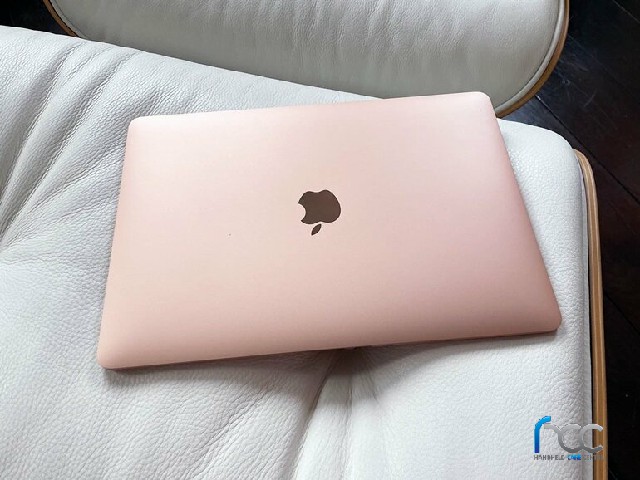 Apple Macbook Air M1 (MGN73SA/A) - Màn hình